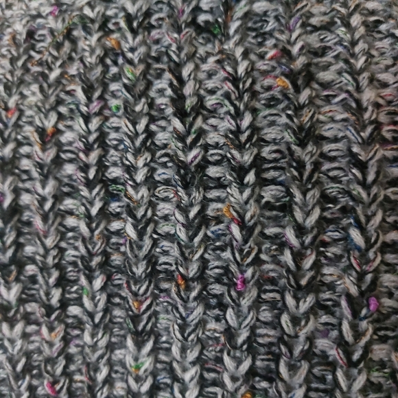 Shop17 Heathered Grey Oversized Chunky Beaded Cropped Thick Knit Sweater - Picture 7 of 13